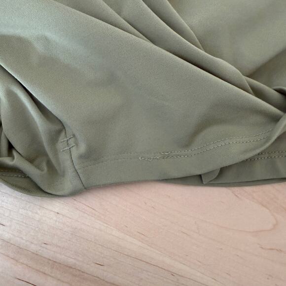 Nike Dri-FIT Crop Top Long Sleeve Mock Neck Athleisure Small - Picture 7 of 12